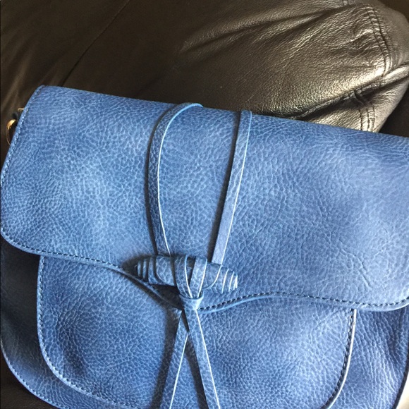 Adorable Vintage Style Crossbody Bag - Picture 4 of 6